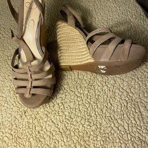 New!! 8.5 Jessica Simpson Bailor Tan Wedge Sandals